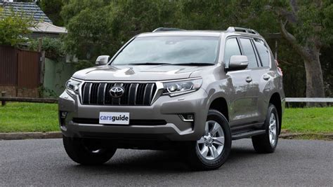 toyota prado gxl price.